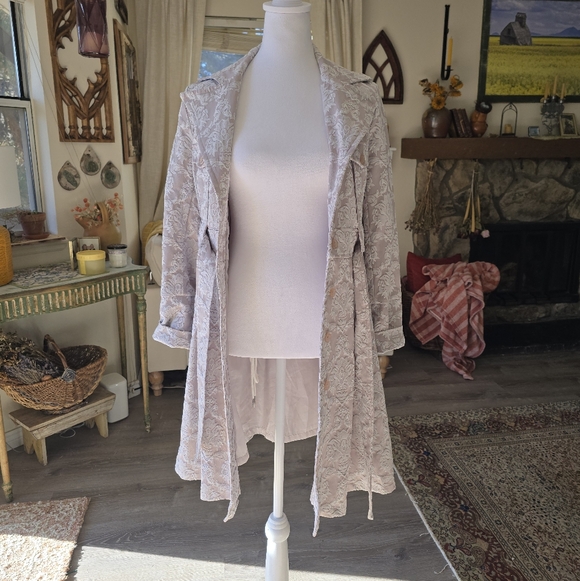 STUNNING Vintage Lace Trench Coat Romantic Goth - Picture 8 of 11